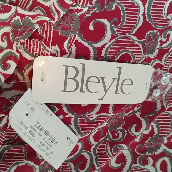 Bleyle top with belt & shoulder pads - Picture 3 of 11